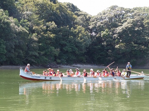 弁天島に近づく